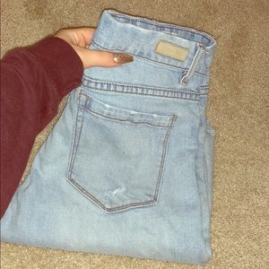 Pre- de stressed blanknyc jeans size 26